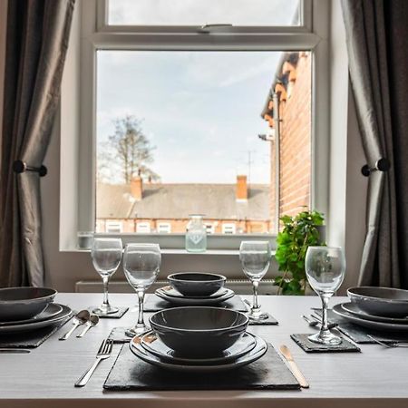 Hopetown Apartment-Modern 2 Bed With Free Parking Normanton  Eksteriør bilde