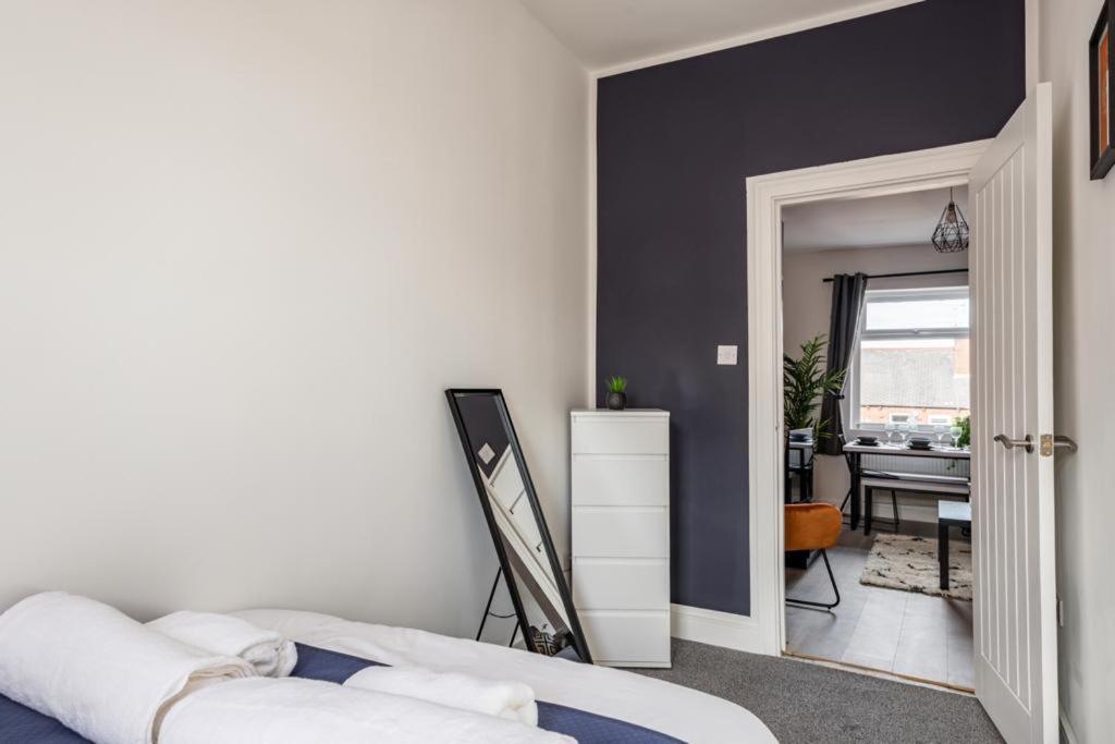 Hopetown Apartment-Modern 2 Bed With Free Parking Normanton  Eksteriør bilde